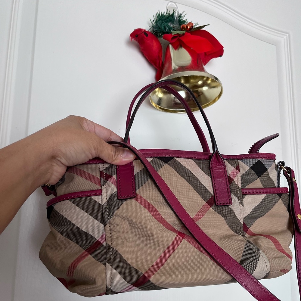 Authentic Burberry petite bag